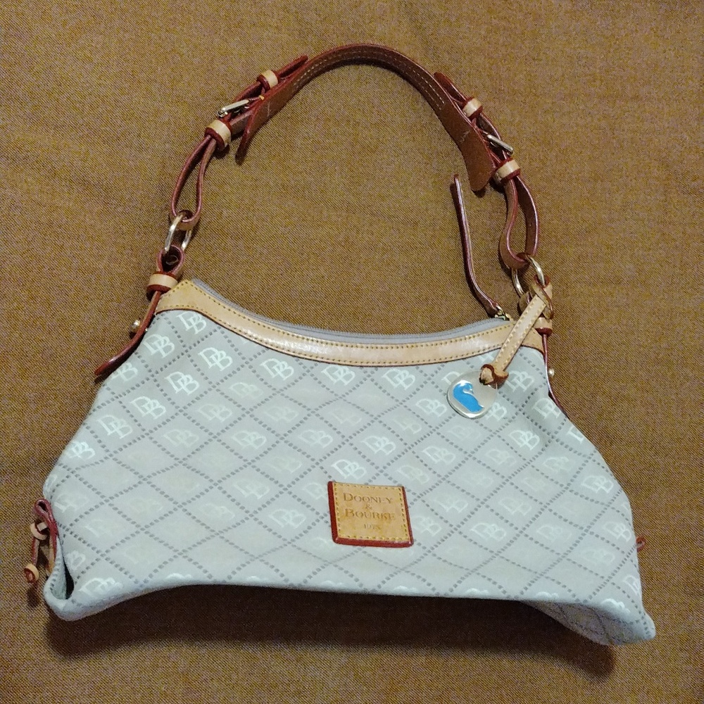 Dooney & Bourke